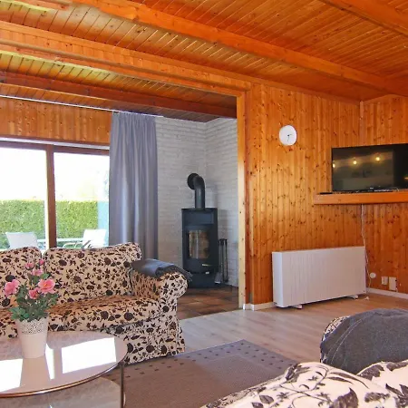 Inviting Log House With 2 Terraces And Cozy Fireplace In Damp